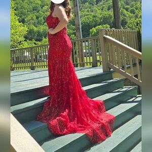 Elegant Red Lace Prom Gown